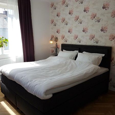 Smalandsstenar Hotell מראה חיצוני תמונה
