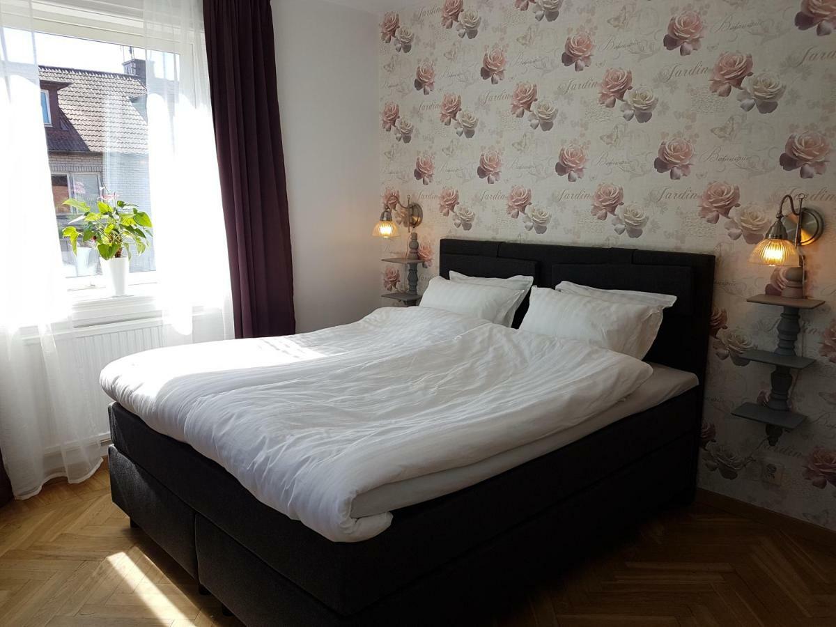 Smalandsstenar Hotell מראה חיצוני תמונה